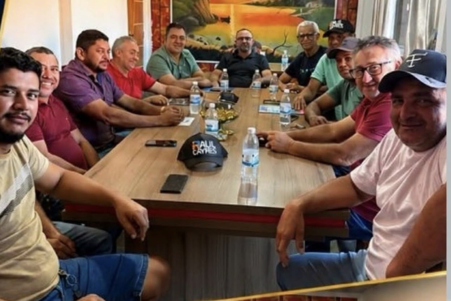 Prefeito de Riachinho e oito vereadores declaram apoio à chapa de Vicentinho Júnior e Amélio Cayres