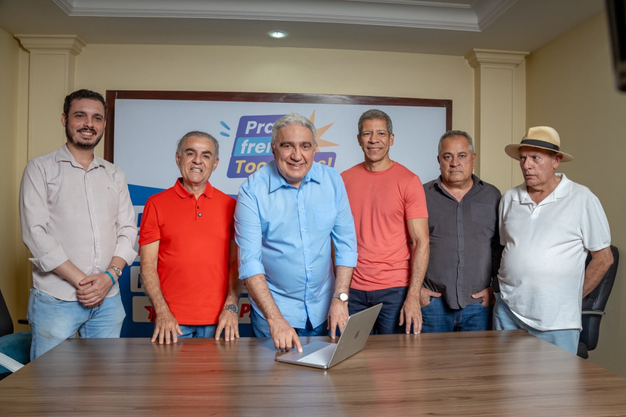 Laurez Moreira registra ata da convenção da coligação Pra Frente Tocantins e inicia etapa final para oficialização das candidaturas