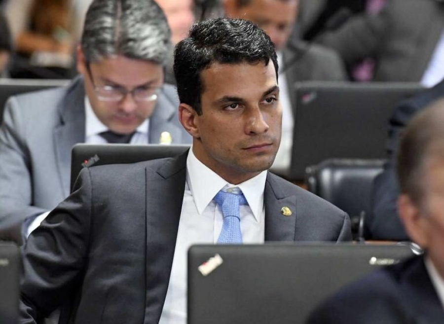Fora da disputa: Irajá confirma desistência da candidatura ao Senado e faz desabafo